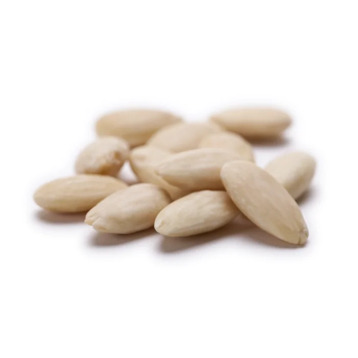 Çerez Pazarı Soyulmuş Çiğ Badem içi-show2 Turkish Almonds (Peeled) - Image 1