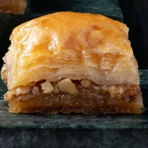 Karakoy Gulluoglu Cevizli Baklava2