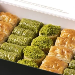 Karakoy Gulluoglu Karisik Baklava3