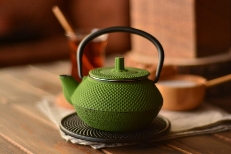 linden sumbul 300 ml fistik yesil t0083 2 1 Turkish Cast Iron Teapot (Green) 750 Ml