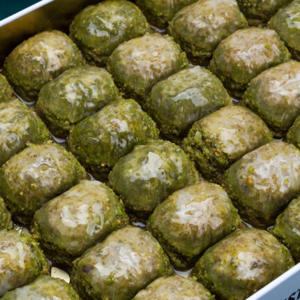 Turkish Baklava Pistachio Dilber in Metal Box - HafÄ±z Mustafa (1.7kg)