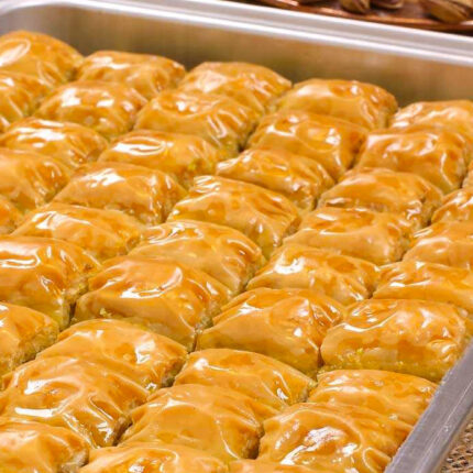 Turkish Baklava with Pistachio Mini Classic