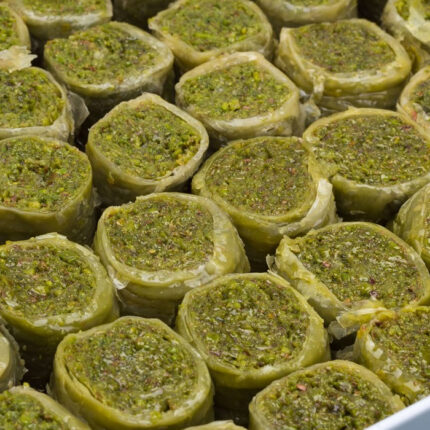 Turkish Baklava Palace Wrap in Metal Box - HafÄ±z Mustafa (2kg)