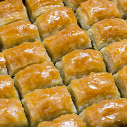 Turkish Baklava Classic with Pistachio - HafÄ±z Mustafa (2.0kg)