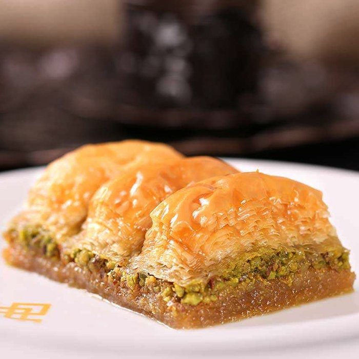 Turkish Baklava with Pistachio Classic