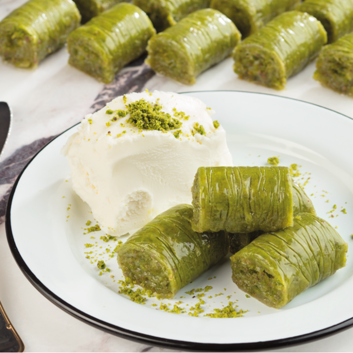 Wrap with Pistachio-Fresh / Gulluoglu