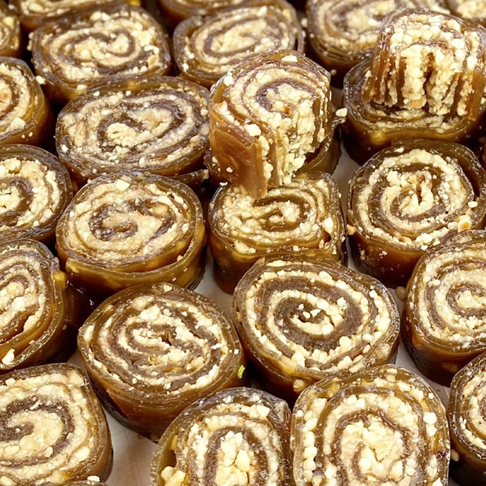 Sultan Pestil-Fındıklı Ballı Pestil-sultan ballısı-show Turkish Pestil with Honey and Hazelnut (Dried Fruit Pulp)-Sultan - Image 1