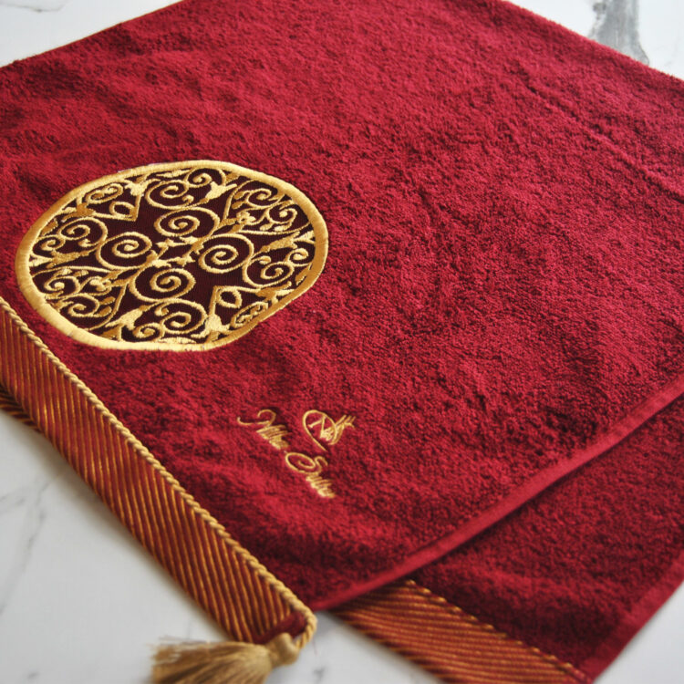 Nilhan Sultan Ottoman Turkish Towel (Red)